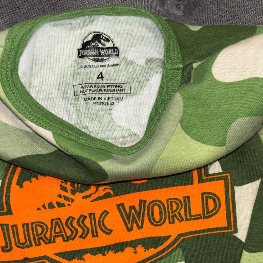 Jurassic World Dinosaur Pajama Set - Green and Orange - Picture 3 of 5